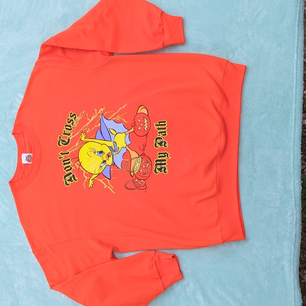 Looney Tunes Warner Brother Tweety Bird Sweatshirt Don’t Cross My Path XL